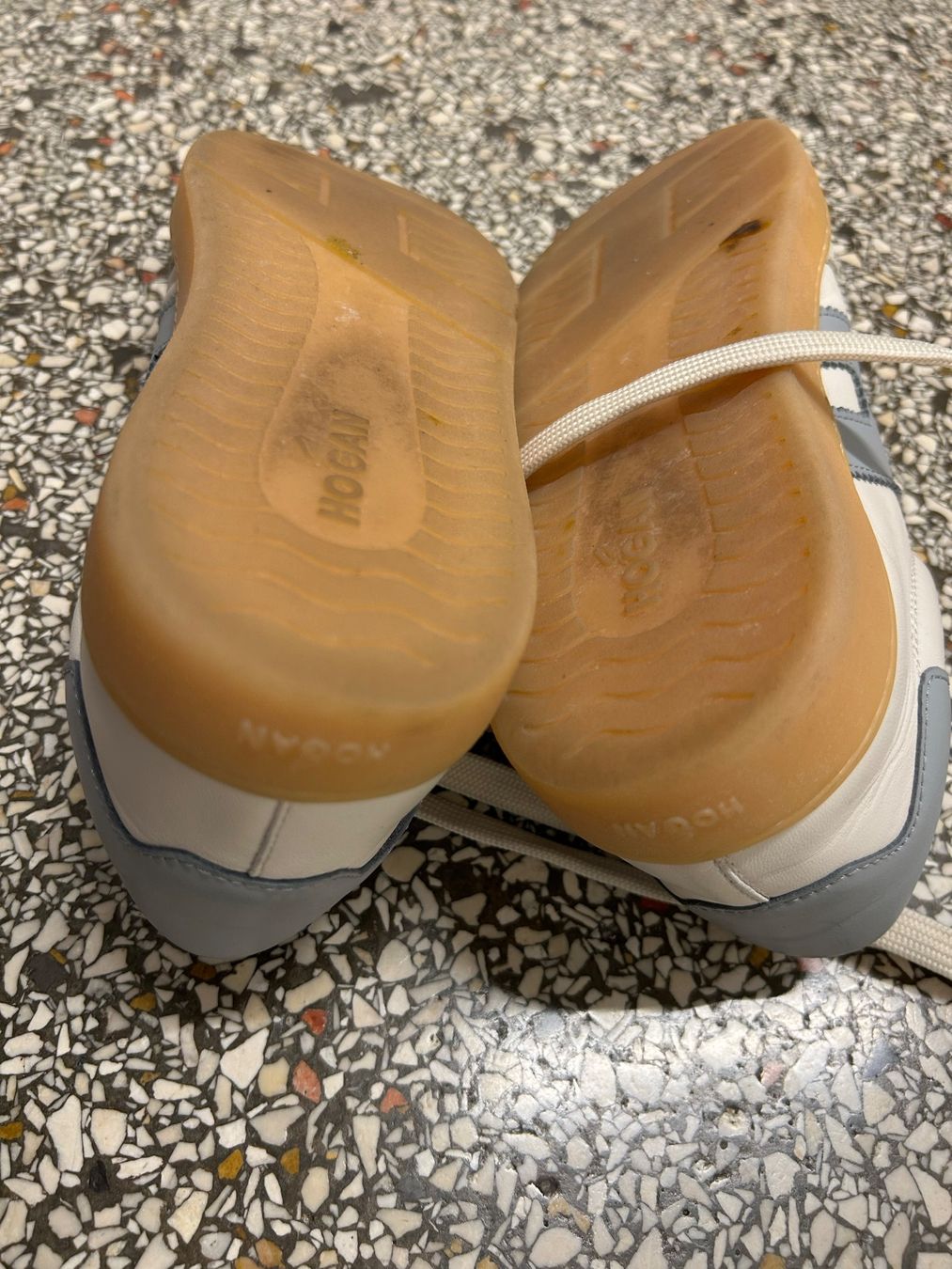 Hogan Damenschuhe: Hogan Sneaker Low – Gebraucht aus Zürich von nta 5