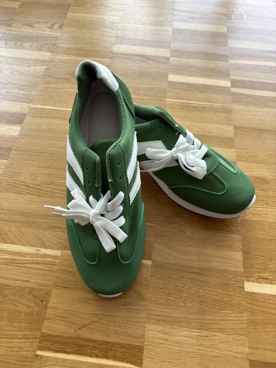 Scarpe da donna: Sneaker  – Nuovo e nell'imballaggio originale da St. Gallen venduto da taf_xwv5