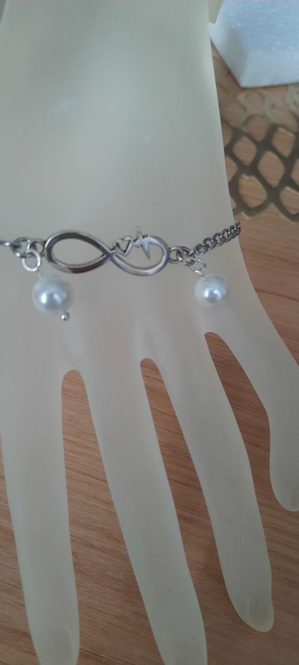 Armbänder & -reifen: Modisches Armband mit Unendlichkeitszeichen und Perlen – Neu (gemäss Beschreibung) aus Solothurn von lsc_pf99 6