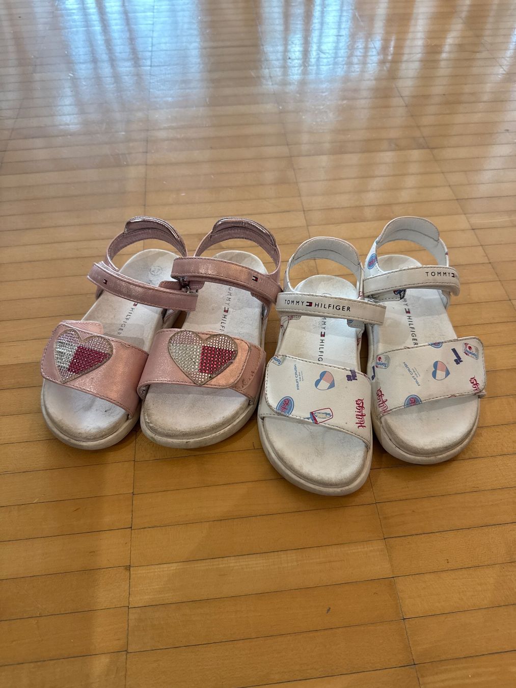 Tommy Hilfiger Chaussures garçon: Kinder Sandalen – D'occasion à Wiesendangen par Tam_spano