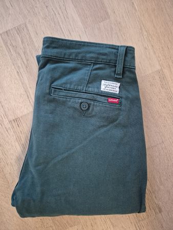 Chino Hose - Levis Gr. 30/30