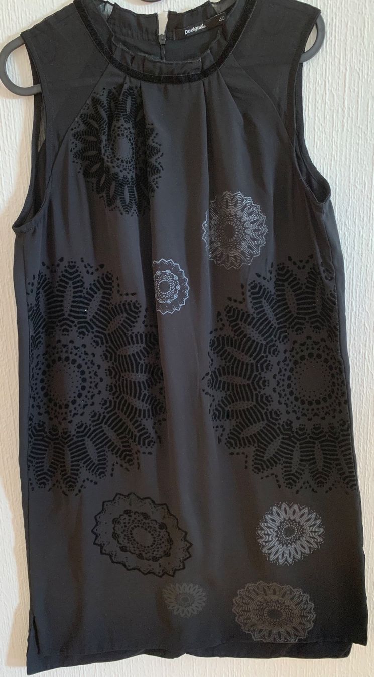 Desigual Robes: Desigual robe 👗 noire taille 40 – Neuf (Voir description) à Prilly par Sissi_1009 3