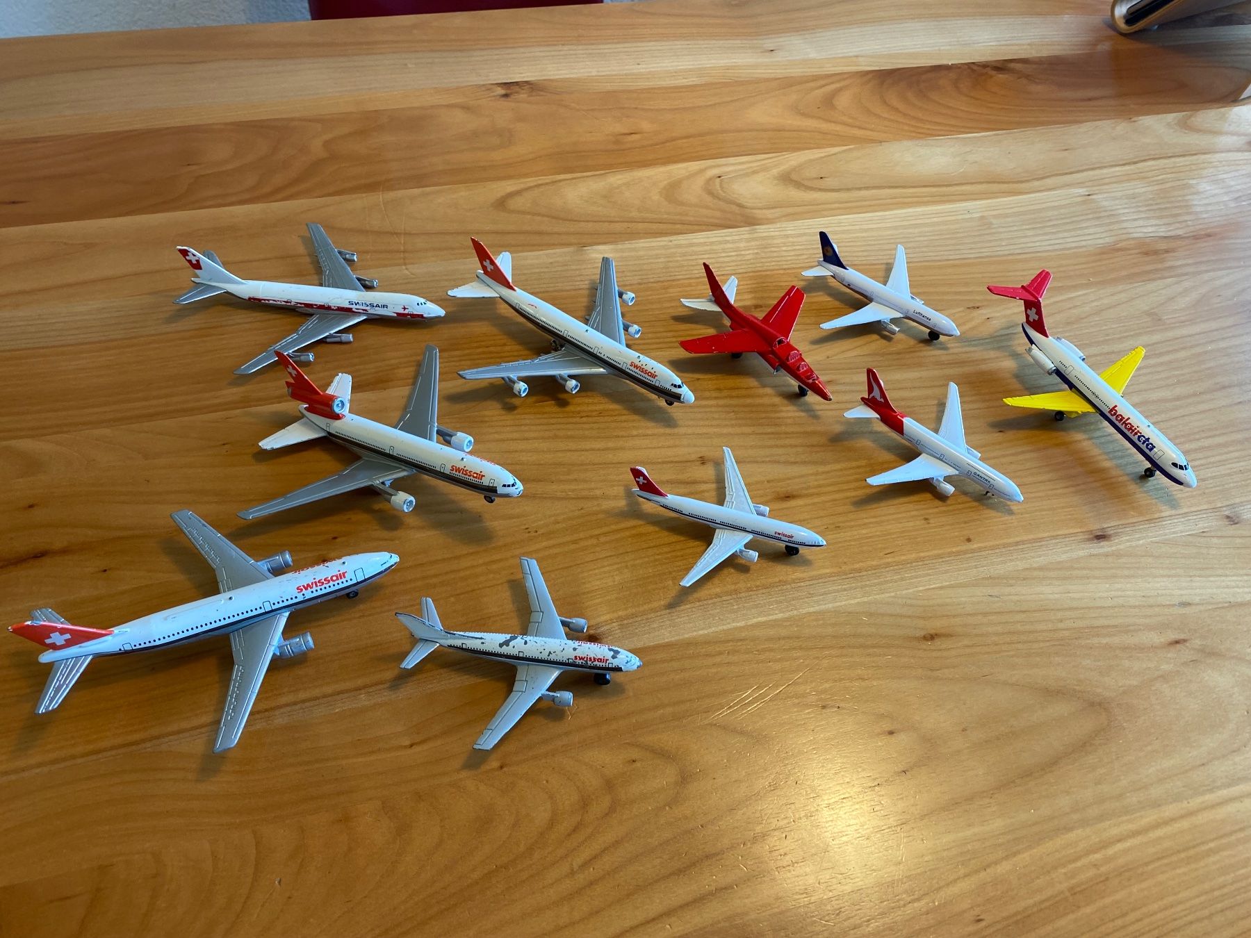 Swissair Modellbausätze & Standmodelle: Swissair ect. – Gebraucht aus Rapperswil SG von Hubeli