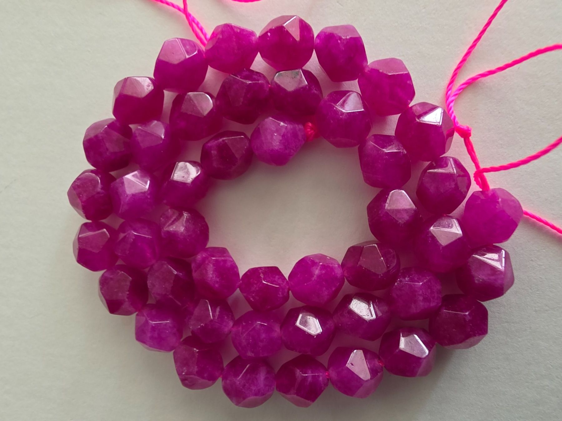 Minéraux & Lithothérapie: Turmalin rosa facettiert 6mm. Strang – Neuf avec emballage d'origine à Menziken par Mirager 2