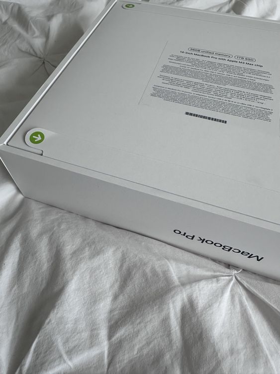 Apple MacBook Pro - 16