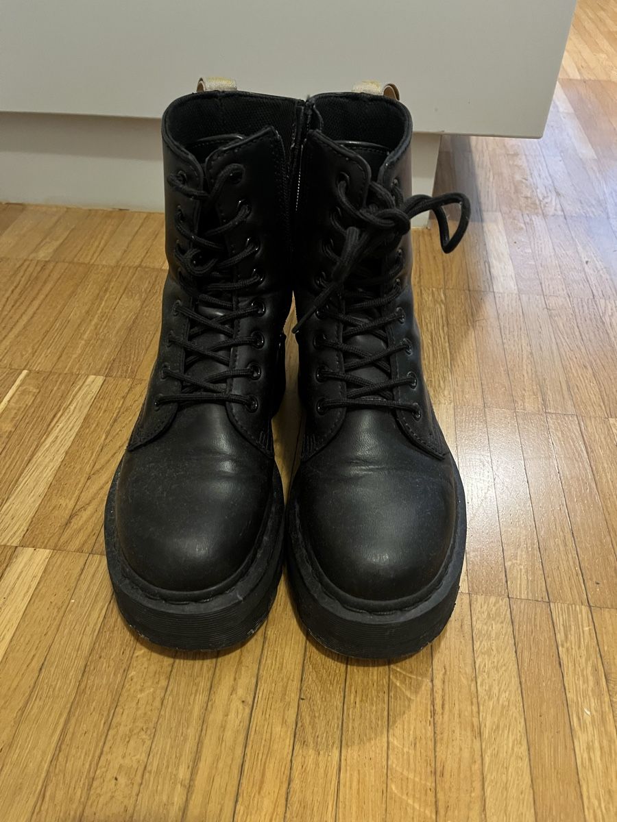 Dr. Martens Scarpe da donna: Doc Martens Plateau – Usato da Zug venduto da IndiQueen 1