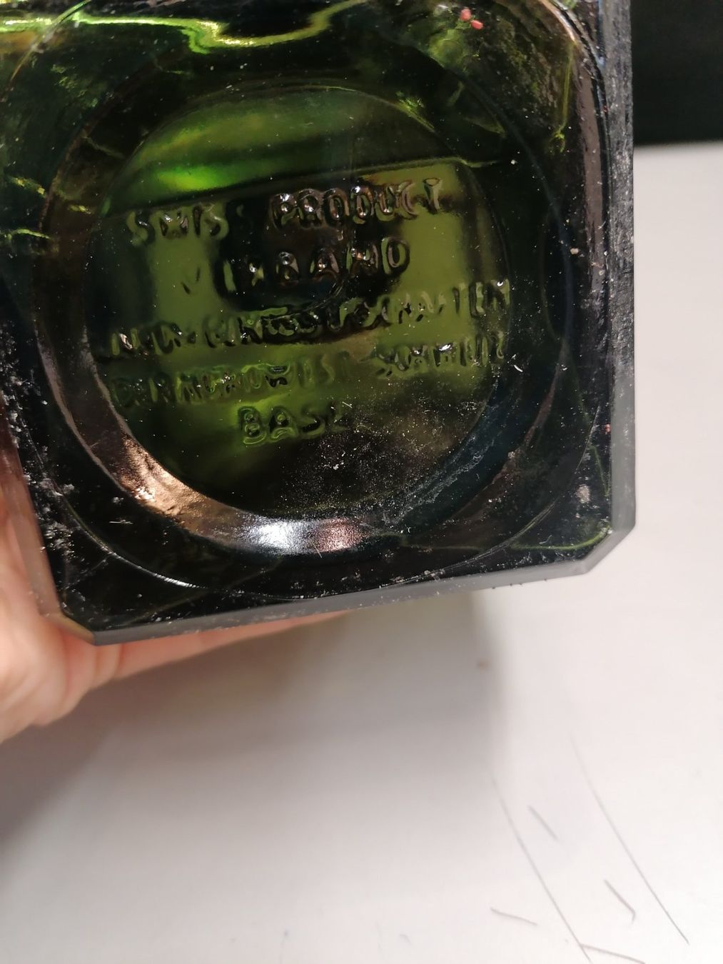 Spirituosen: EAU DE VIE PRUNEAUX DE BÂLE – Neu und originalverpackt aus Genève von Leboucheoreilles 8