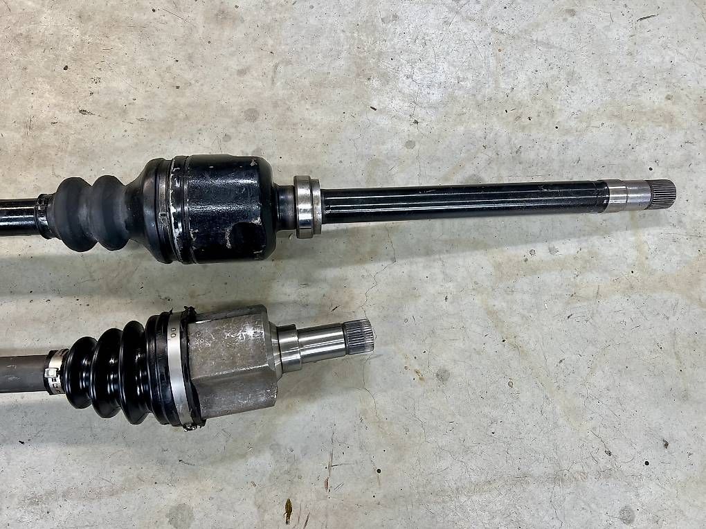 Tutti pezzi di ricambio auto: Antriebswelle Ducato Boxer Jumper – Usato da Gontenschwil venduto da lot_qxr9 2