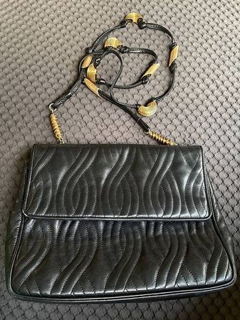Original FENDI Vintage Schultertasche aus Leder  Schwarz 