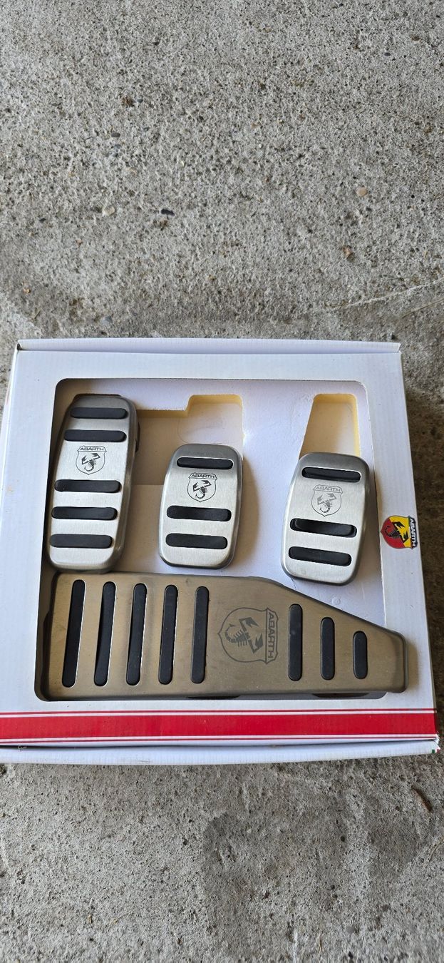 Fiat Tutti pezzi di ricambio auto: Fiat Abarth Pedalset – Usato da Möhlin venduto da Carmaxx