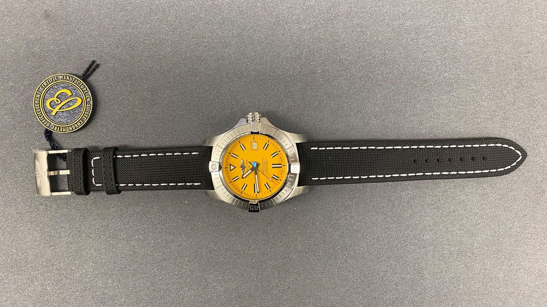 Breitling Orologi: BREITLING Avenger Automatic 45 Seawolf – Nuovo (secondo la descrizione) da St. Gallen venduto da galluswatches 5