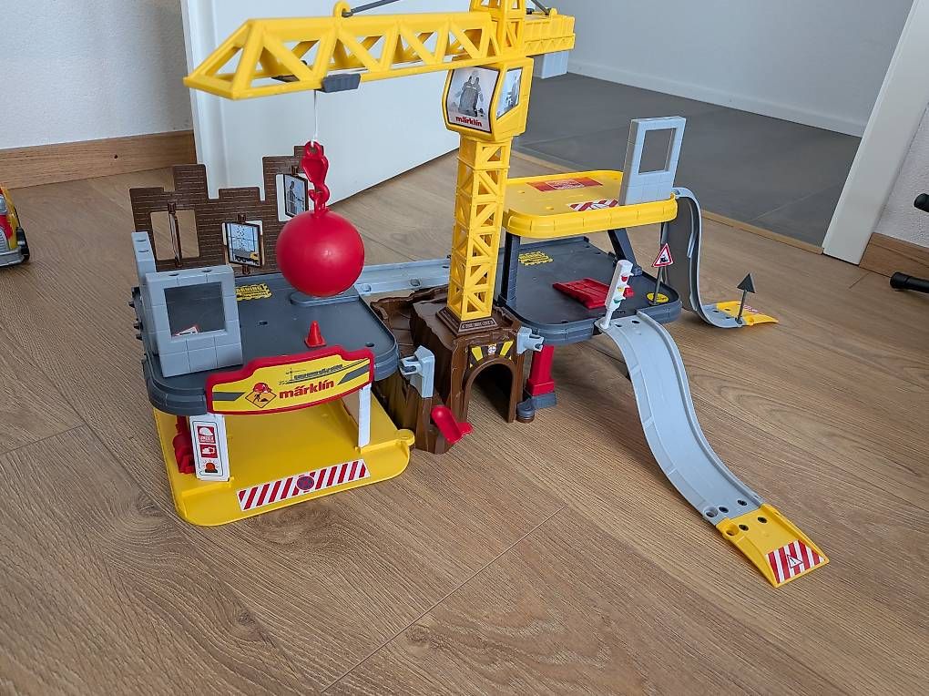 Giocattoli: Ensemble train Marklin avec accessoires – Usato da Bonnefontaine venduto da Jojoelfette 1