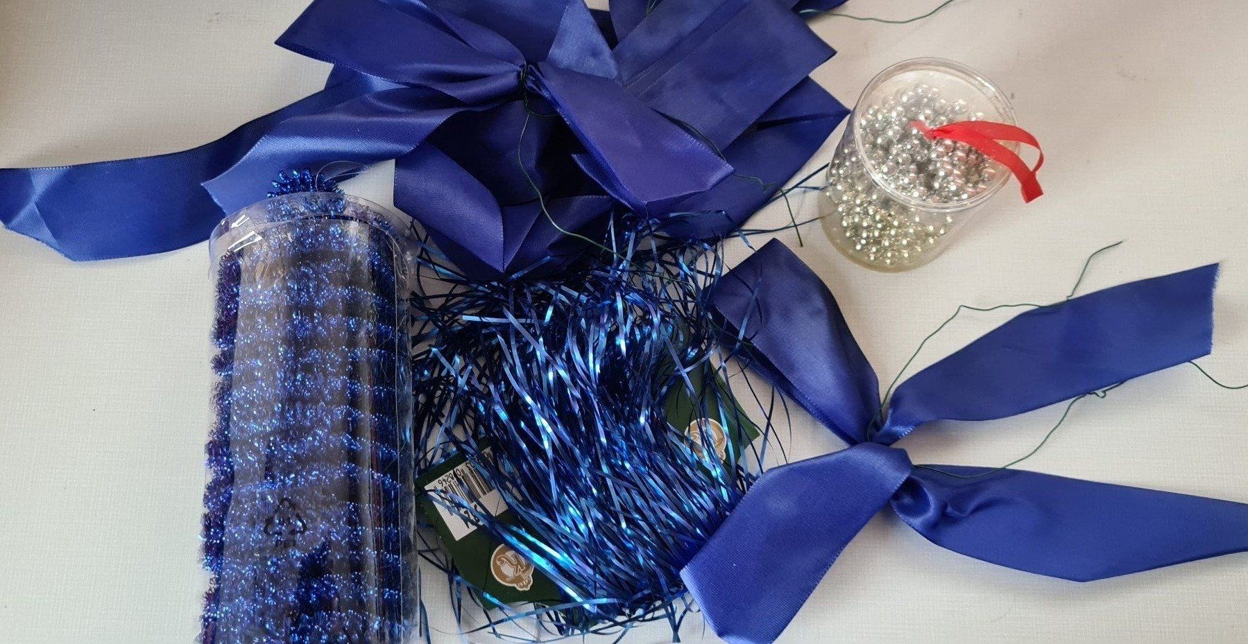 Tutte le decorazioni: Weihnachtsbaum Schmuck blau/silbern, Kugeln, Lametta, ect – Usato da Immensee venduto da Meitli2 6