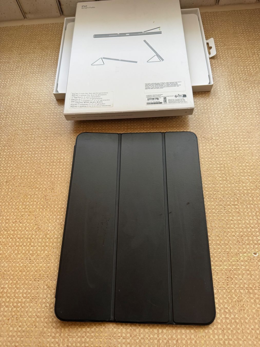 Apple Covers & Borse: IPAD PRO 11 SMART FOLIO BLACK – Usato da Frauenfeld venduto da iphone6 2