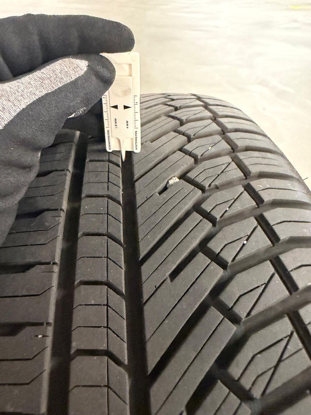 Pneus & Kompletträder: Falken 235/55/R18 4xStück – Gebraucht aus Mellingen von CHMIR 2