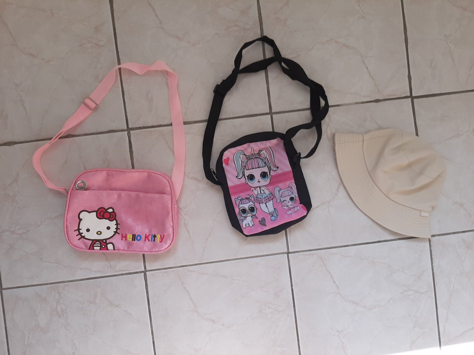 Lotti & Set di vestiti: Kleiderpaket gr 128-134 – Usato da Brissago venduto da lucabell 6