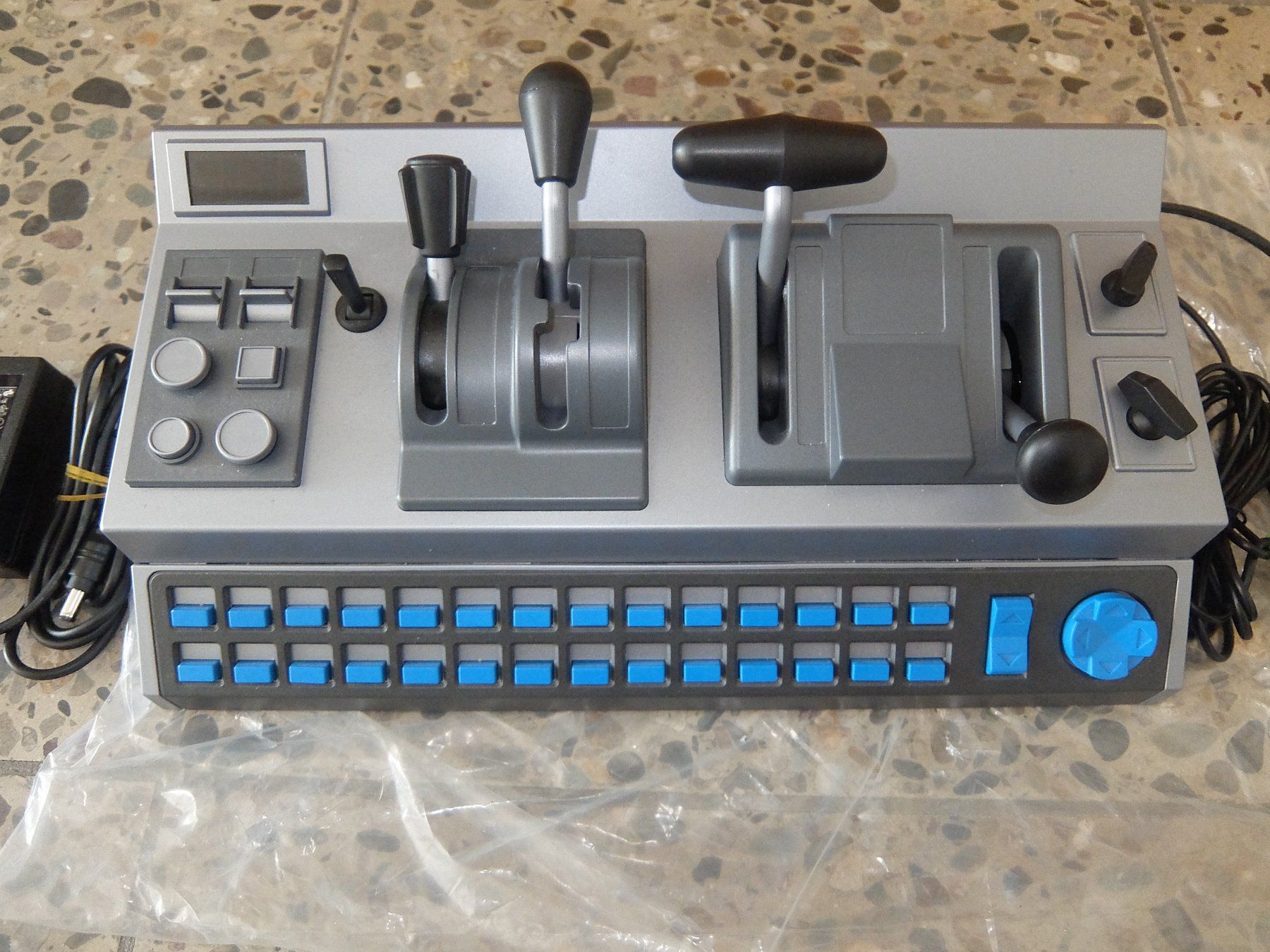 Spielzeuge: Raildriver model rd-91-mdt-a Train Cab Controller – Gebraucht aus Basel von Elektronik_Markt 1