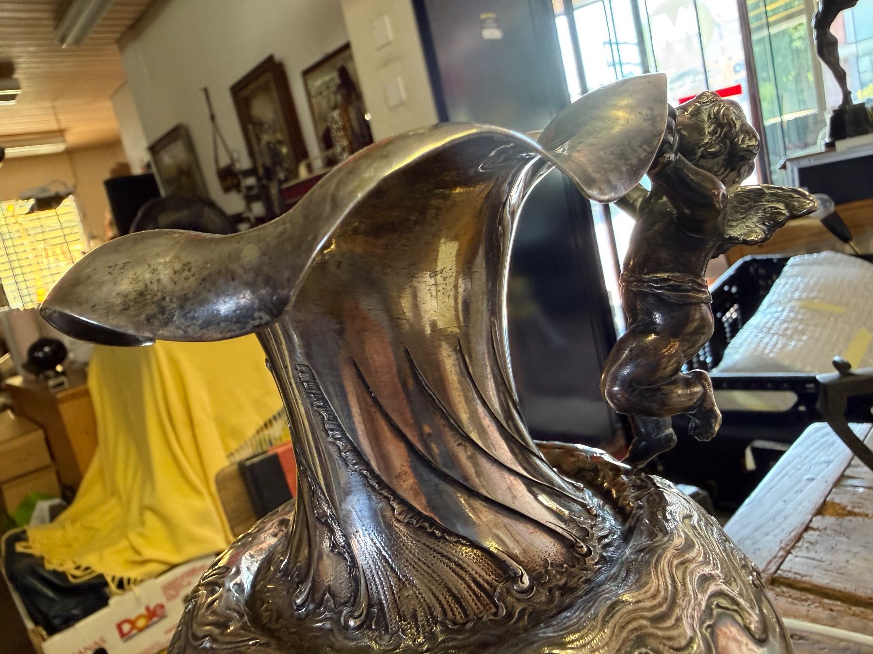 Sculptures & Statues: Antike prunkvolle Kanne mit Putto wohl versilbert – D'occasion à Bern par Jwpm66 1