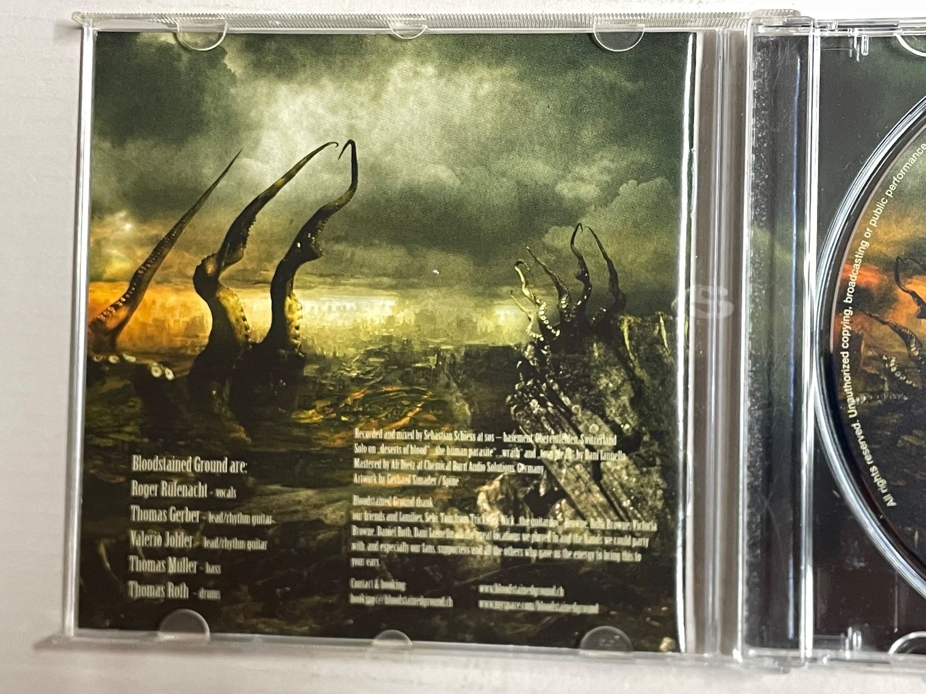 CD: Bloodstained Ground - The Human Parasite – Usato da Muri b. Bern venduto da AdidasCollector 2