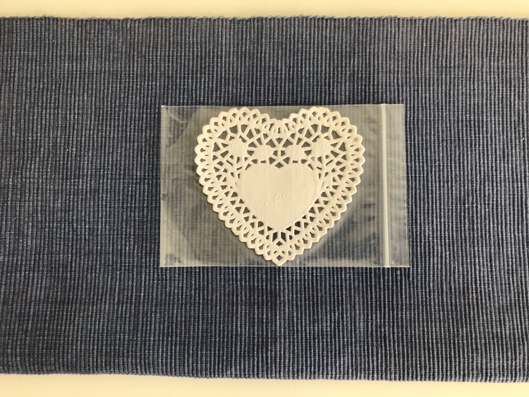 Tutte le decorazioni: 50x Herz Deko Glas-Untersetzer – Nuovo e nell'imballaggio originale da Spreitenbach venduto da Brockiland-Flohmarkt 4