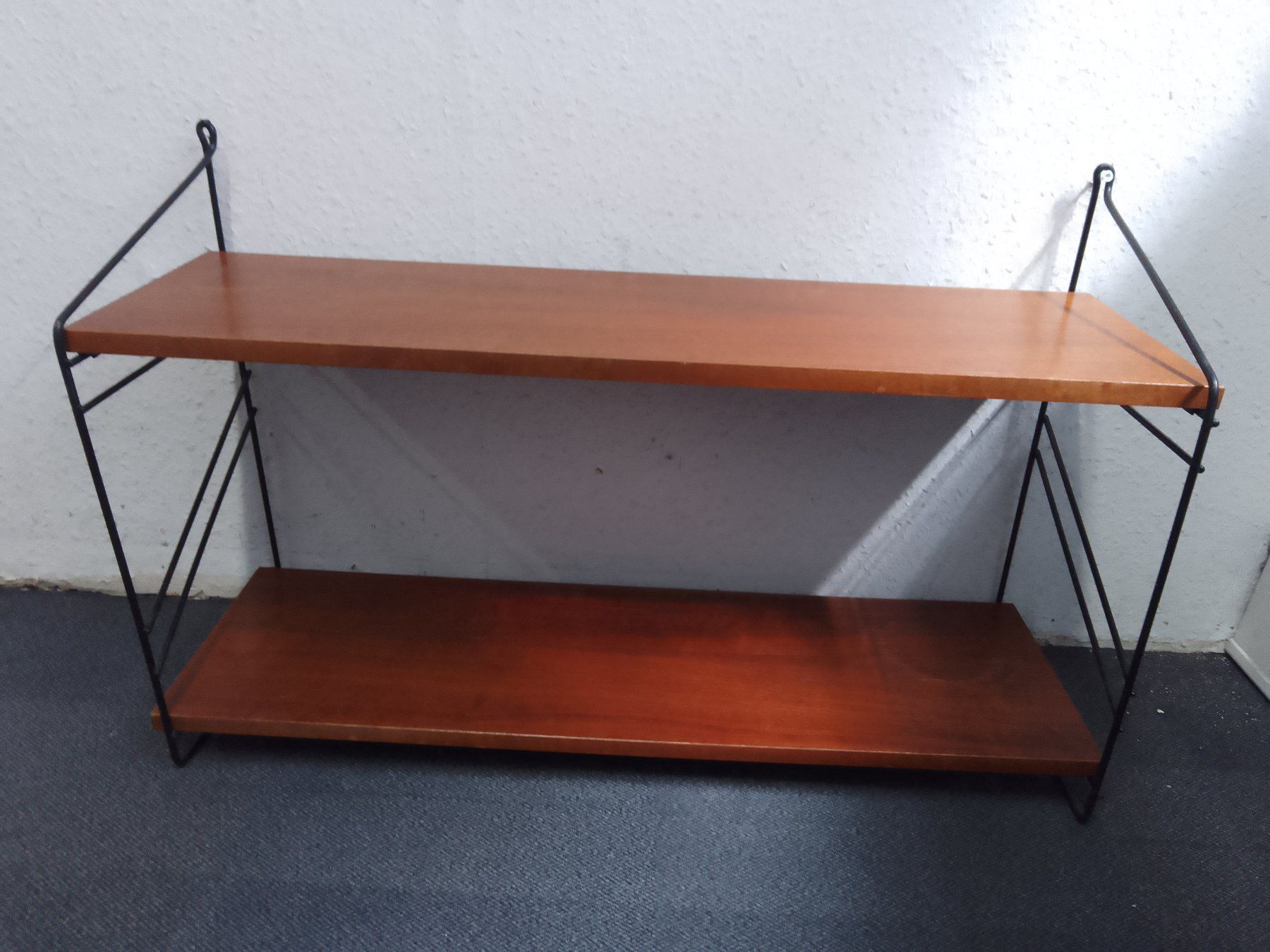 Regale: Stringregal Mid Century 60er Jahre Vintage Möbel – Gebraucht aus St. Gallen von EastLakeConcept