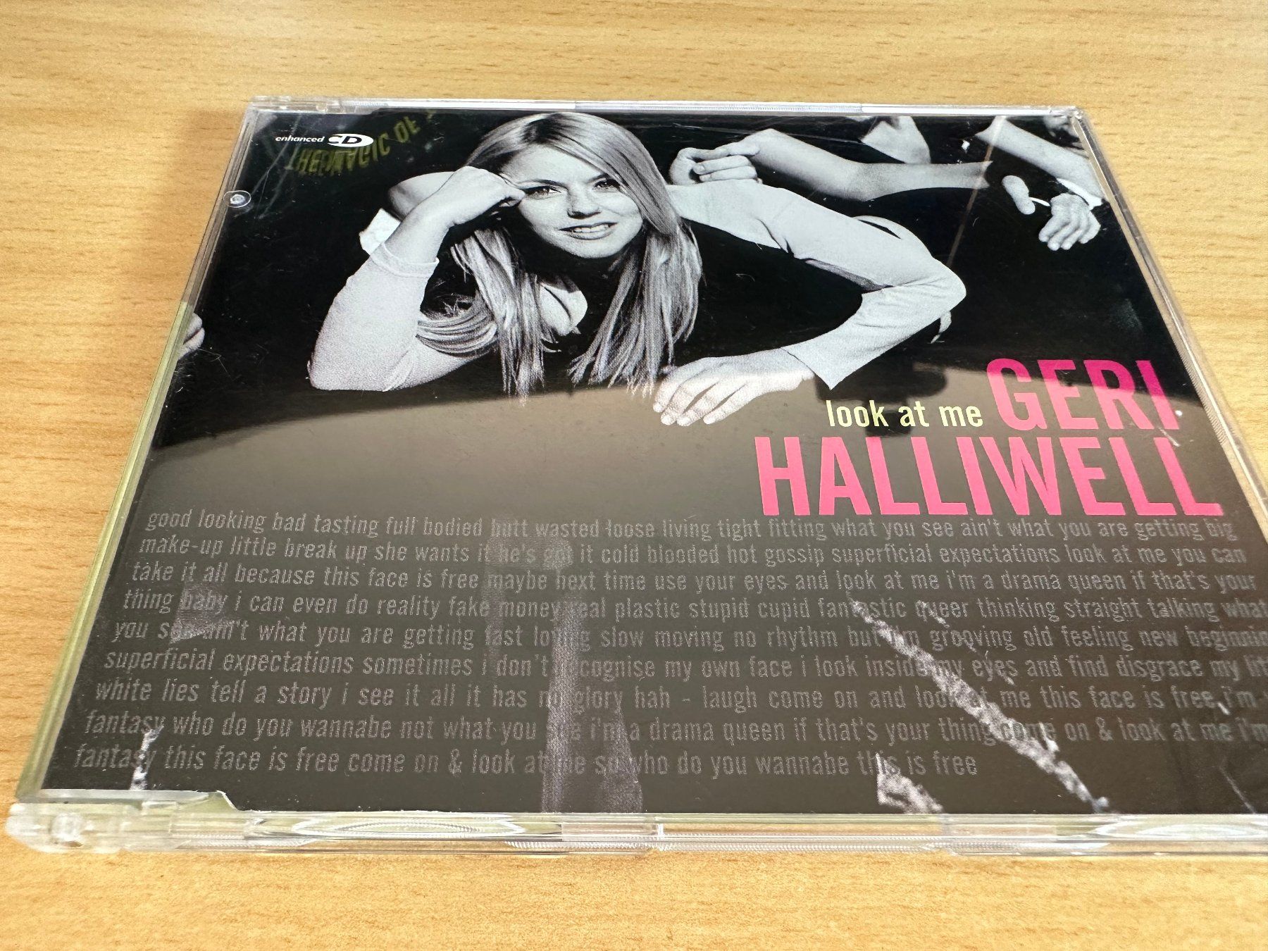 CD: Geri Halliwell – Look At Me - Single CD – Usato da Rikon im Tösstal venduto da Alpenmutz