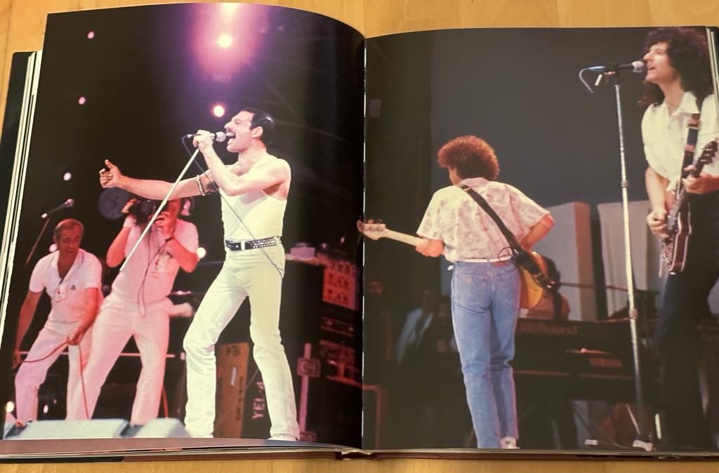 Bücher: Queen Foto Buch (Live, Studio & Backstage) – Gebraucht aus Belp von B7L0 7