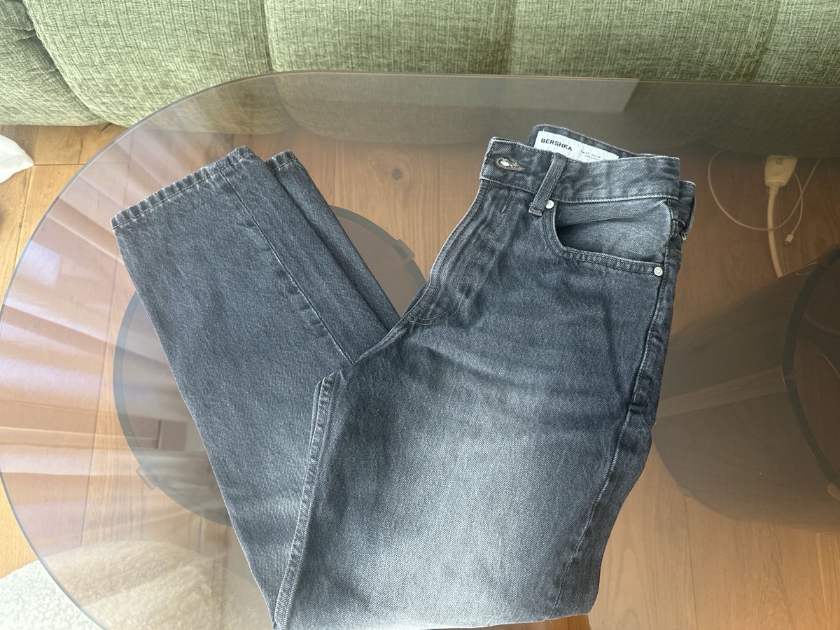 Bershka Jeans: Jeans Bershka – Gebraucht aus Founex von reb_fws9