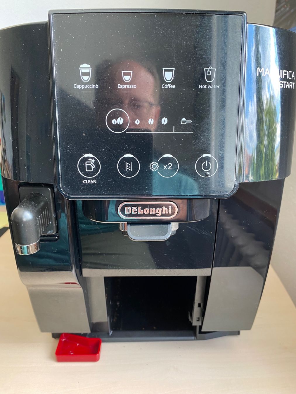 De'Longhi Machines à café & Machines à expresso: Kaffeevollautomat DeLonghi Magnifica Start – D'occasion à Hinwil par Keftedes 3