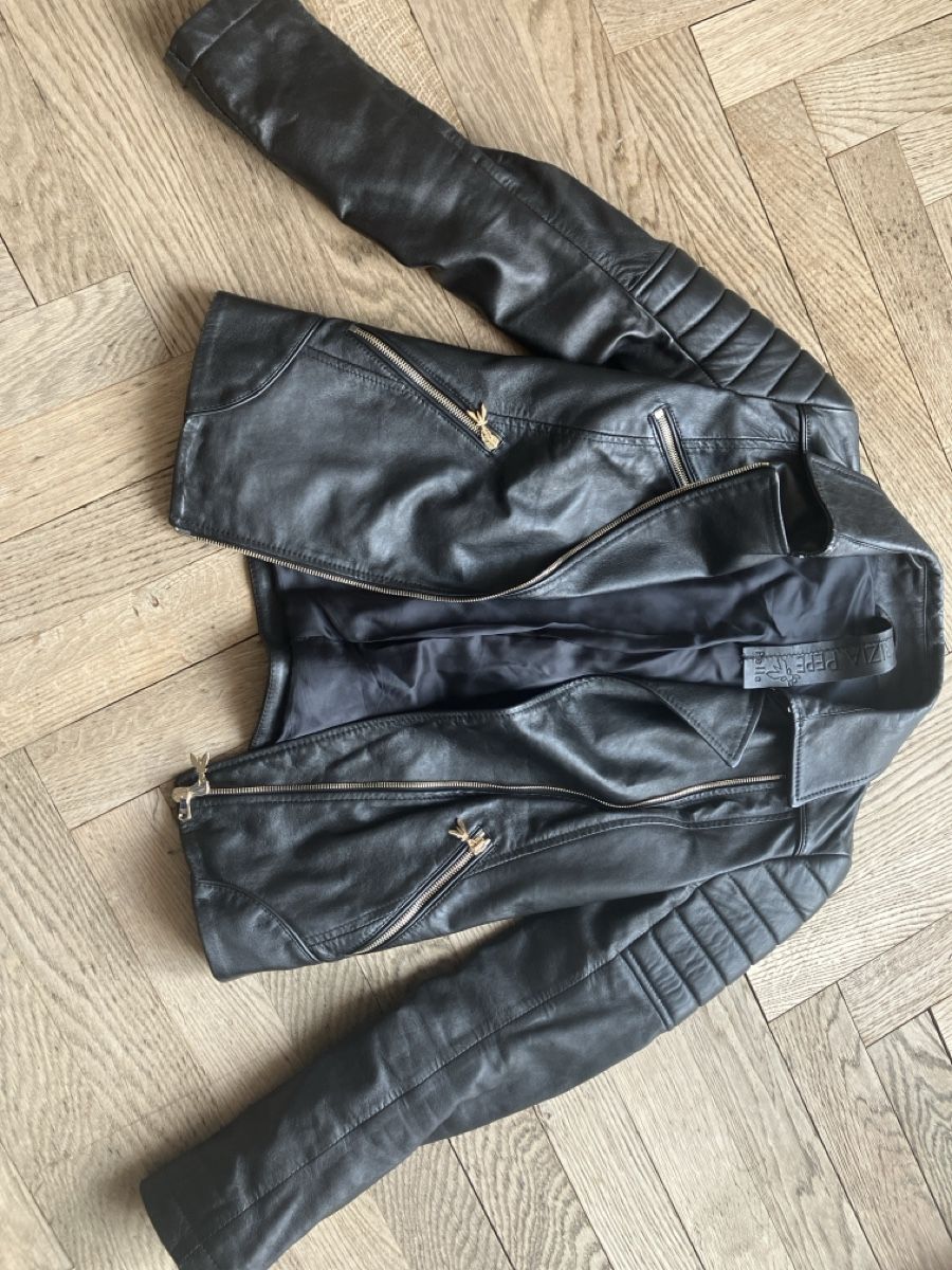 Patrizia Pepe Vestes: Patrizia Pepe Lederjacke Gr 36 – D'occasion à Zürich par Dsire
