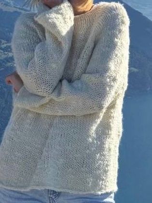 Maglioni & Felpe: Handgestrickte pullover – Nuovo e nell'imballaggio originale da Aeschi b. Spiez venduto da dar_sjp8