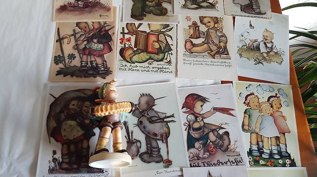 Cartoline postali: 1 Orig. Figur Hummel und 17 Postkarten Hummel. – Usato da Zollikerberg venduto da Inhal 1