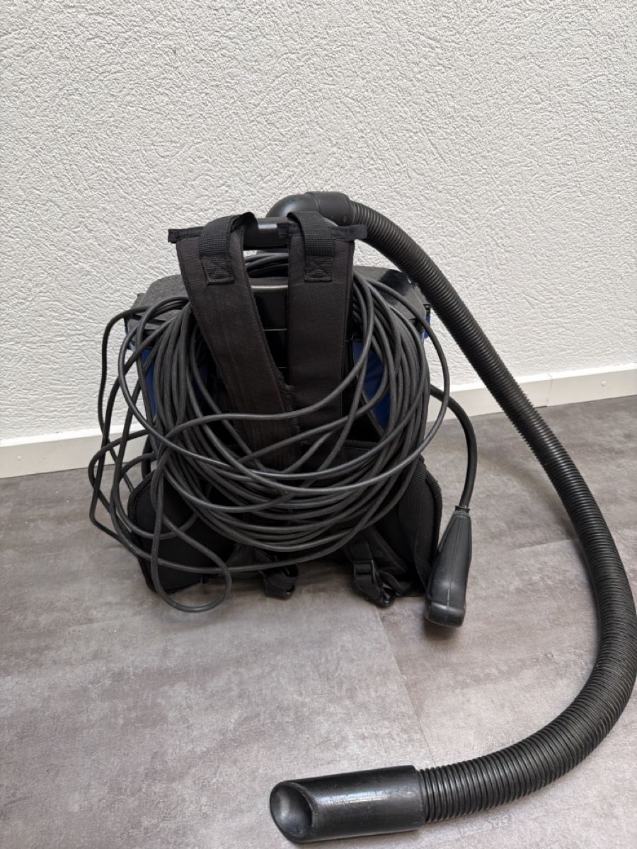 Aspirapolveri & Accessori: Rückenstaubsauger – Usato da Oberengstringen venduto da Lbd_12 1