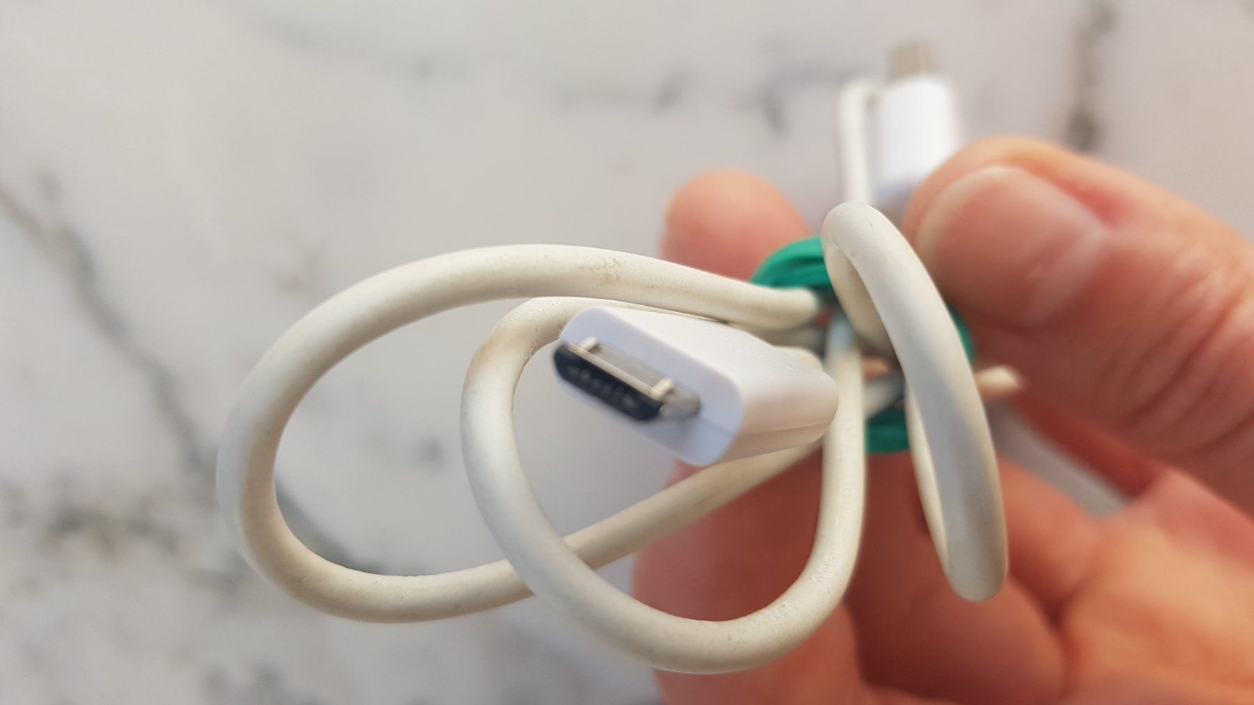 Samsung Cavi: Handy USB Ladekabel weiss – Nuovo (secondo la descrizione) da Zürich venduto da yro_qvz7 1