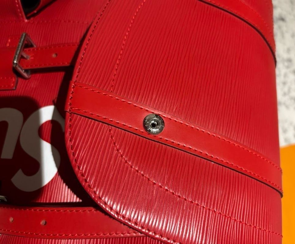 Louis Vuitton Zaini: Supreme x Louis Vuitton Backpack – Usato da Genève venduto da Allhype 5