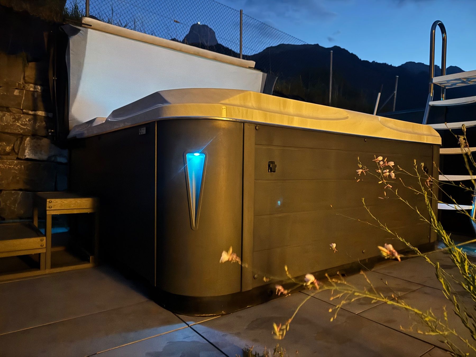 Whirlpool: Whirlpool Malibu Premium Version von Arrigato – Usato da Höfen b. Thun venduto da Tradeseller 8
