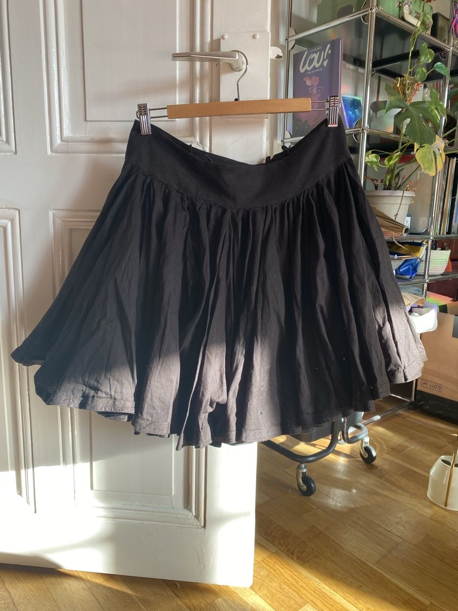 Gonne: Jupon noir vintage, taille 42 – Usato da Lausanne venduto da els_wlr2 1