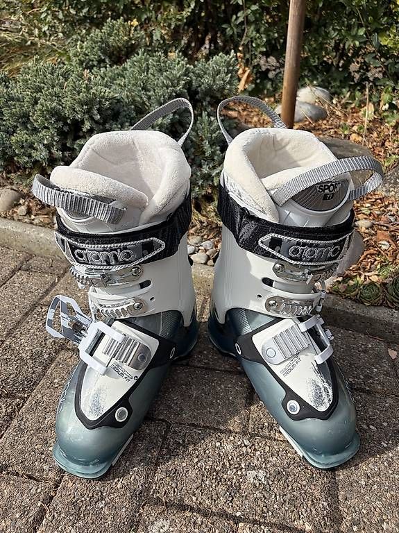 Chaussures hommes: Atomic Skischuhe – D'occasion à Wangen b. Olten par abe_ct7n