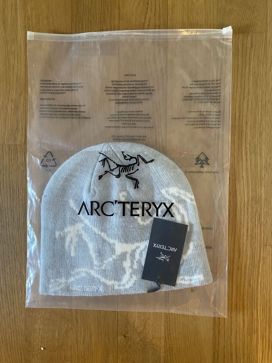 Arcteryx Copricapi, berretti & cappellini: Arcteryx Mütze grau, neu mit Etiket – Nuovo e nell'imballaggio originale da Steckborn venduto da har_rq7t 1