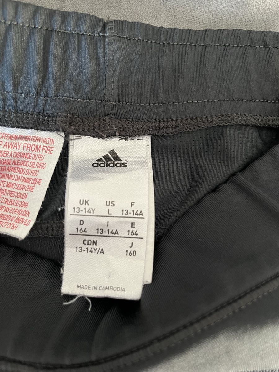 Adidas Calze & Collant: Legging de sport – Usato da Montsevelier venduto da Duna2210 2