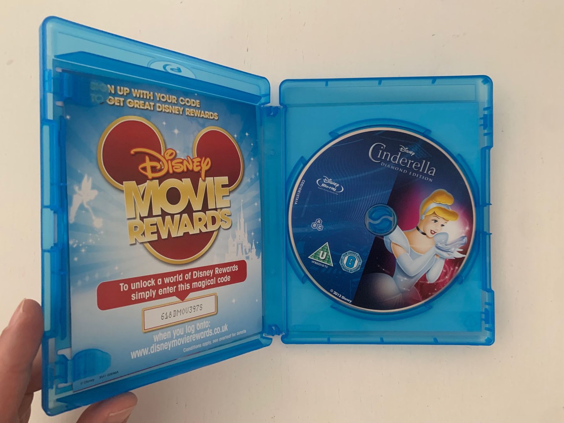 Tutti i DVDs: Cinderella / Aschenputtel - Disney - Blu-ray – Usato da Zürich venduto da createdindust 4