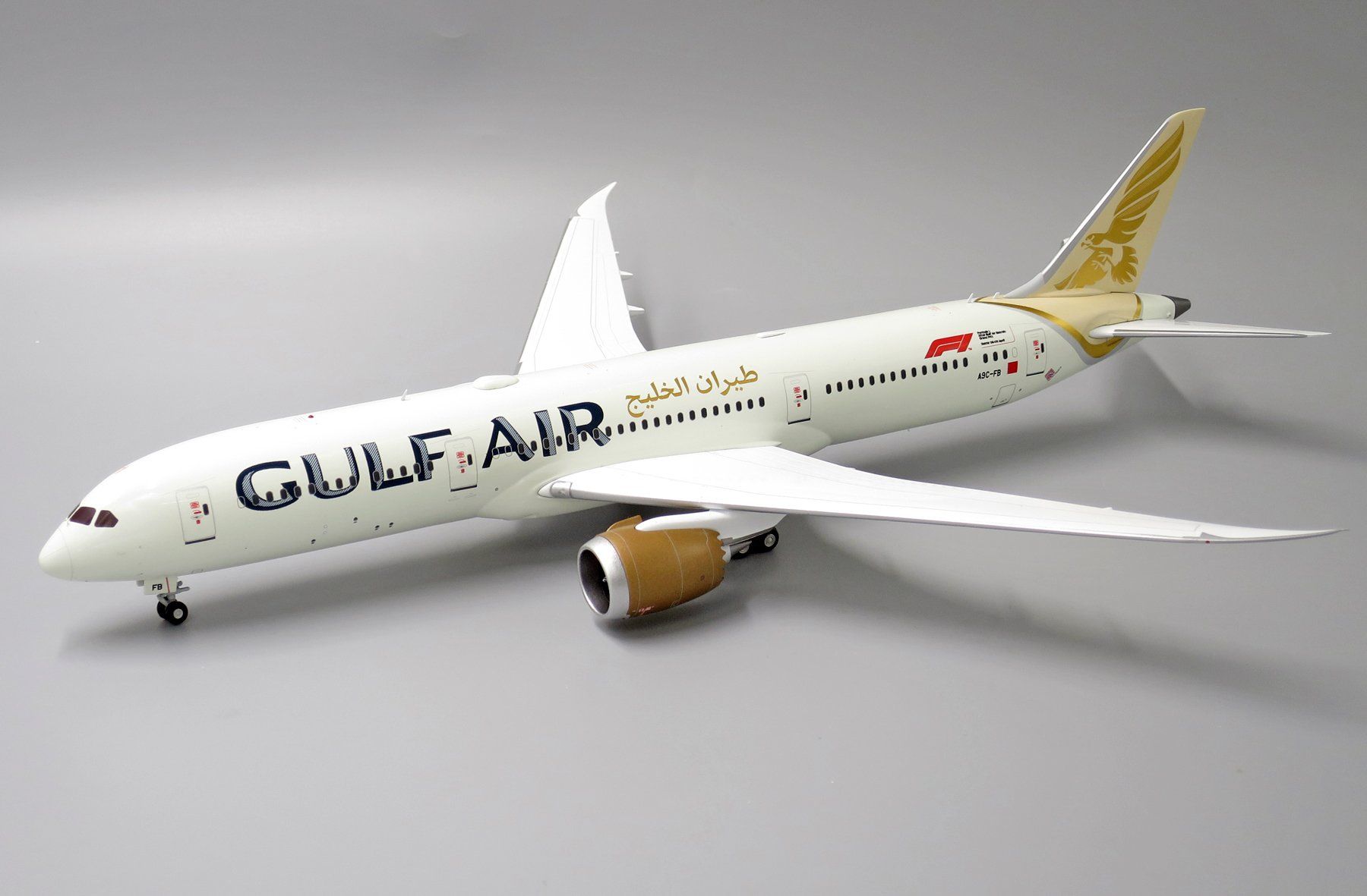 Boeing Kit di modellismo & Modellini statici: B787-9 GULF Air – Nuovo e nell'imballaggio originale da Morges venduto da iljamuromez
