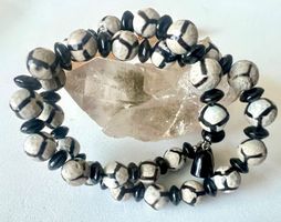 Spinnennetz-Achat-Kette mit Onyx – handgefertigt Unikat 45cm