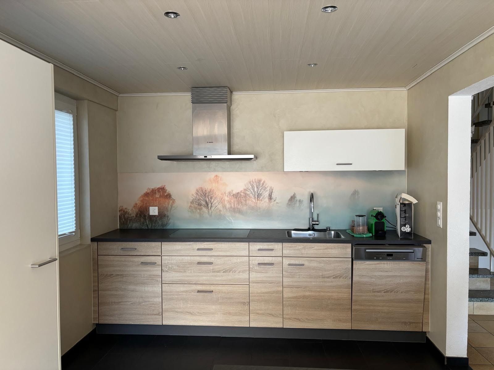 Cucine complete: Küche mit Kunstharzfronten – Usato da Diegten venduto da Mawedi 2