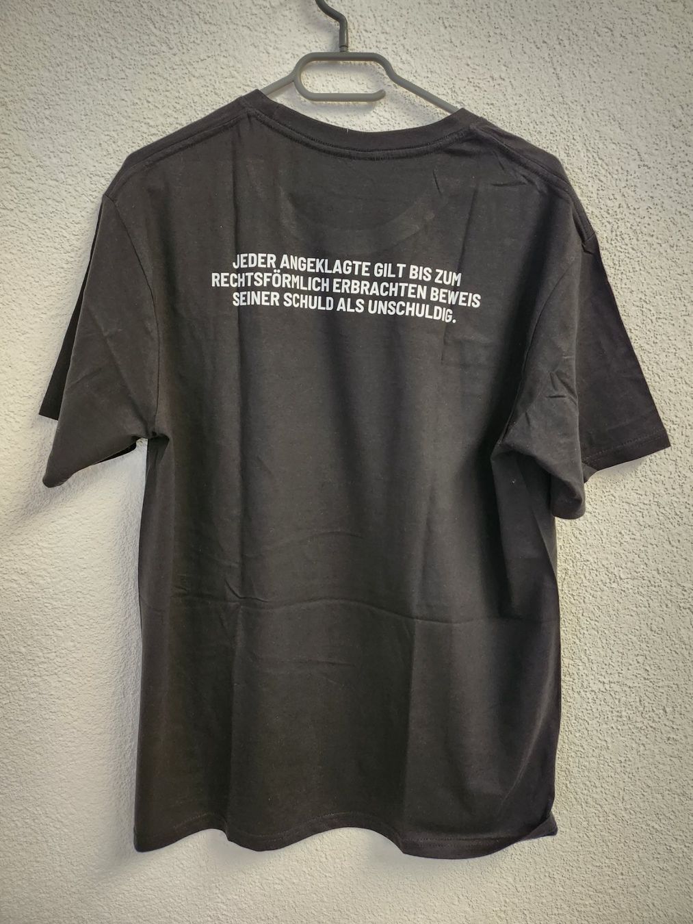 T-shirt: T-shirt mit RAMMSTEIN Logo – Nuovo e nell'imballaggio originale da Niederurnen venduto da Ghost.recon 1