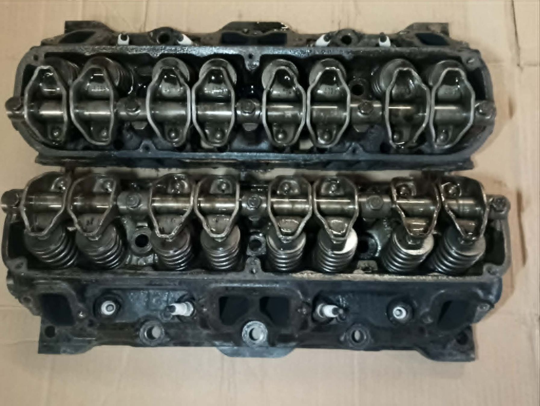 Mopar Tutti pezzi di ricambio auto: Chrysler 340 J Zylinderköpfe  Mopar – Usato da Niedergösgen venduto da usc_tt5r 3