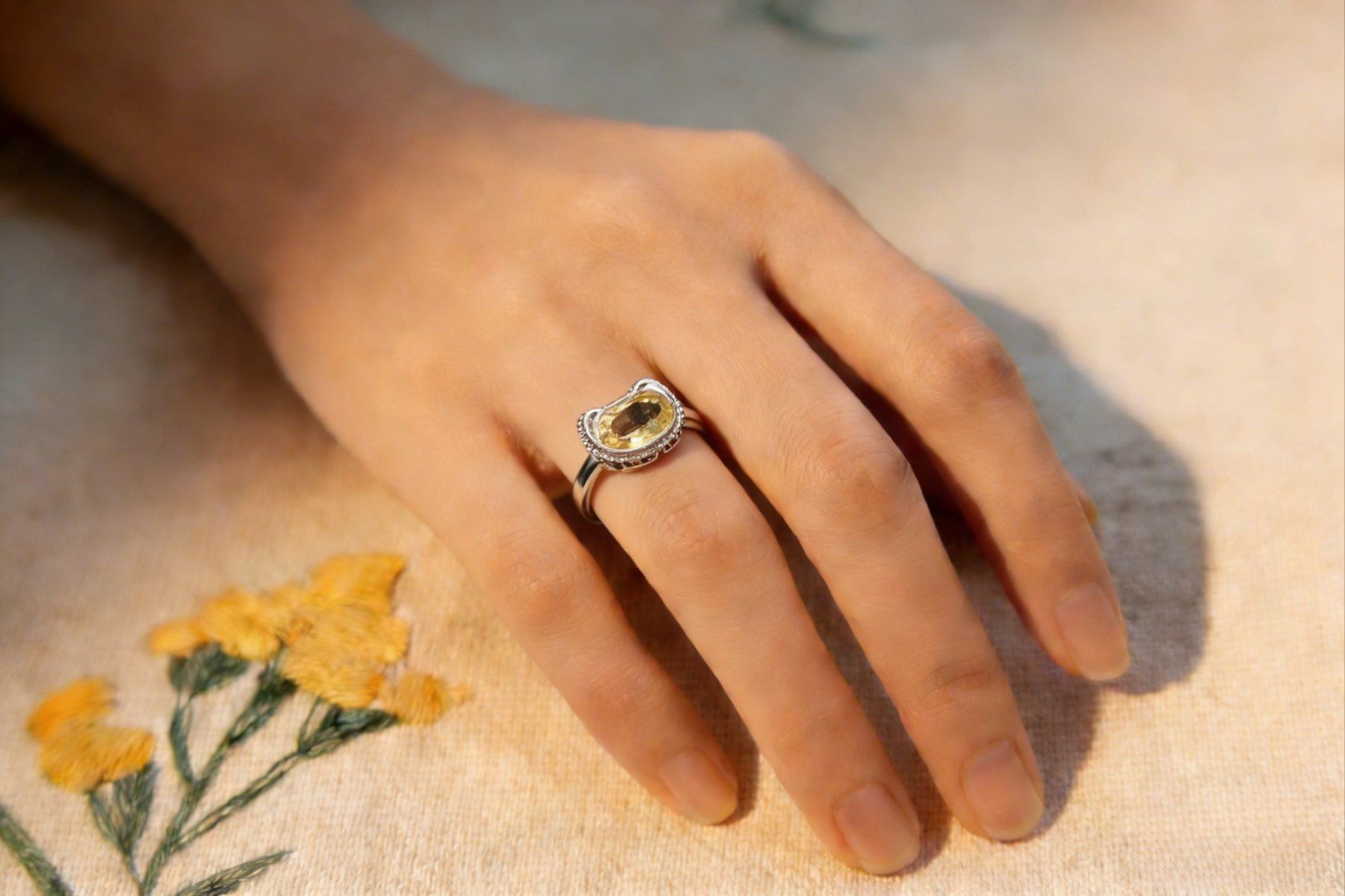 Anelli: NEW - S925 Citrine Ring (Adjustable) – Nuovo (secondo la descrizione) da Zürich venduto da cin_wcf6 6
