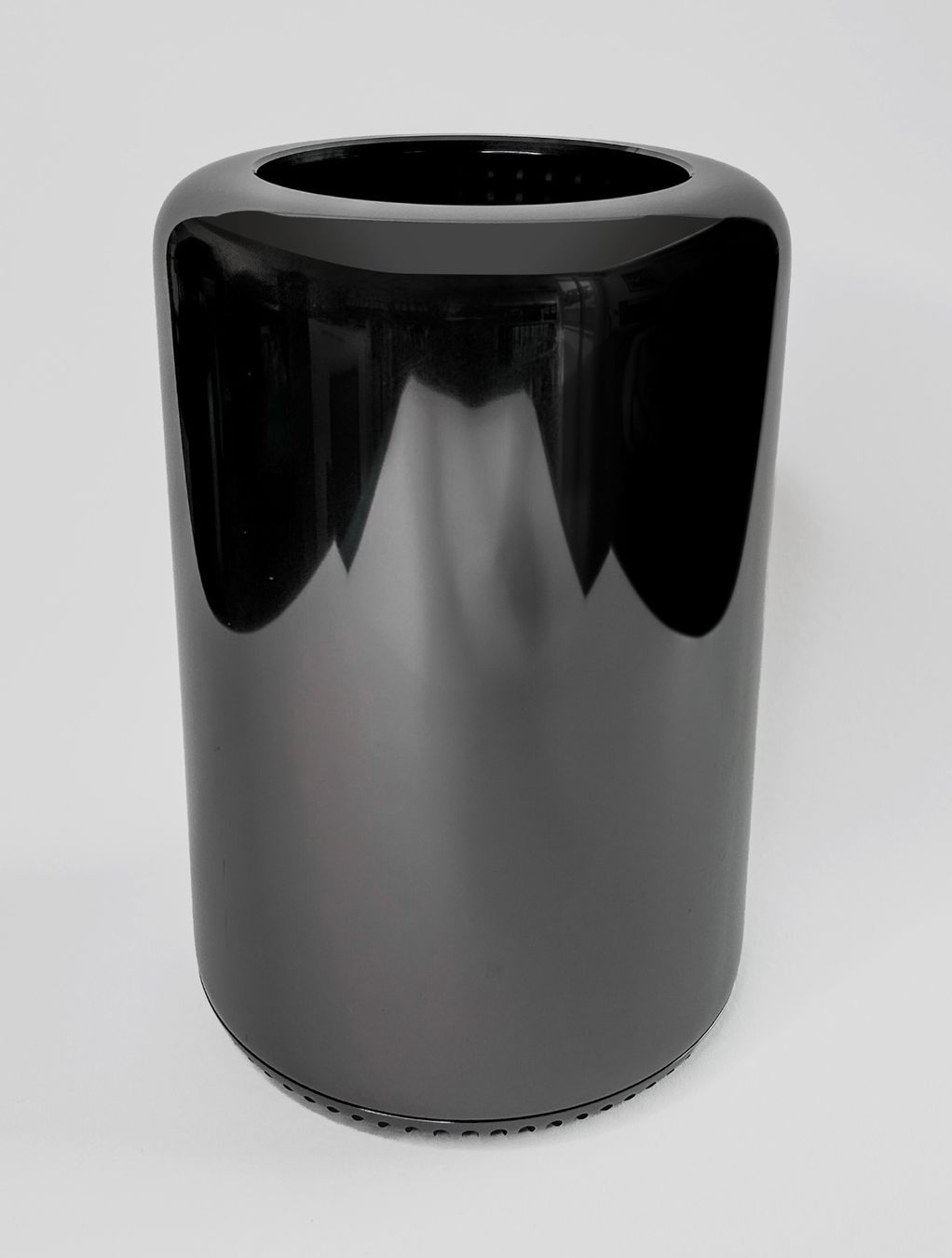 Mac Pro 2013 3.0 GHz 8-Core Intel Xeon - 32GB RAM - 1T SSD