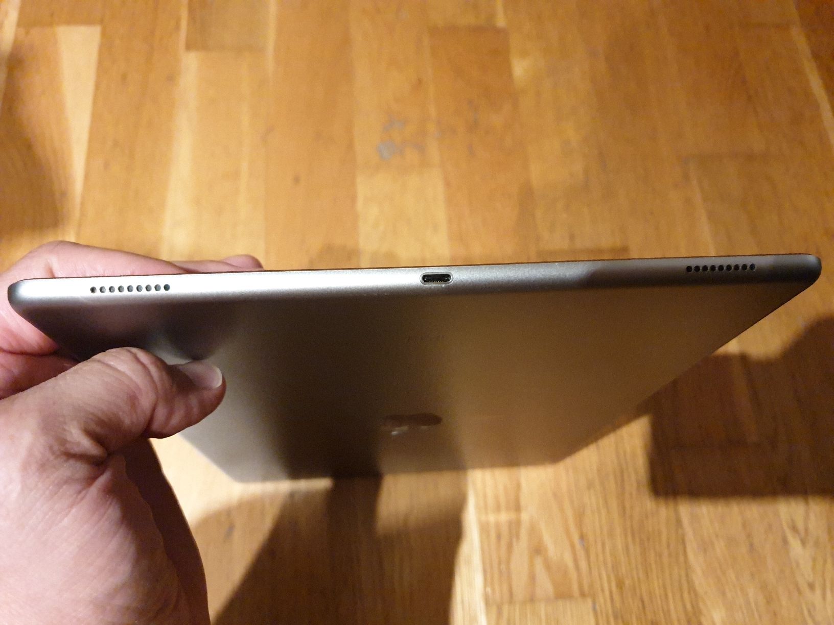 Apple Tablet PC: iPad pro 12.9 zoll 1. Generation A1584 gesperrt – Defekt aus Ittigen von Ziok187 4