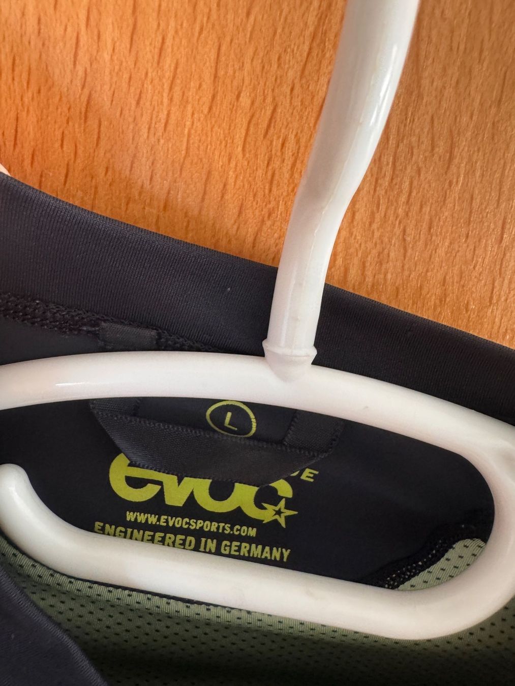 Evoc Protezioni & Imbottiture: EVOC Protector Enduro Shirt Gr. L – Usato da Au SG venduto da seboulito 2